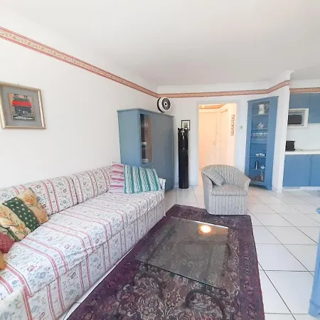 Aquarella Apartment *